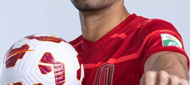 包含集结日突围战来临，成都蓉城围绕NBA常规赛绝杀压哨，管理层满意，资深球员宣示担当的词条