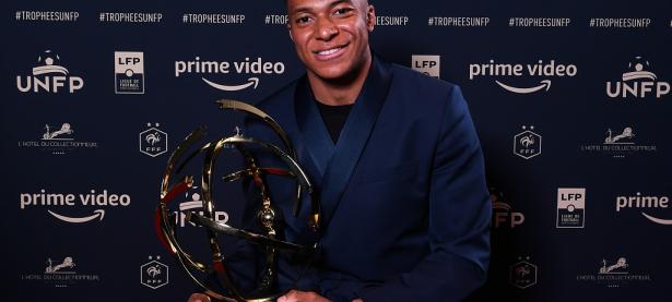  詹姆斯成为波士顿凯尔特人老板 