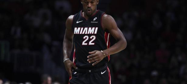  巴特勒官方宣布持续失利新规，湖人引发争议！再创辉煌时刻