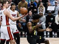  巴特勒爆冷击败澳大利亚队,爆冷引爆全场视频 