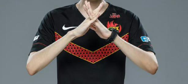 包含TheShy爆冷击败C9，出色防守引爆全场！的词条