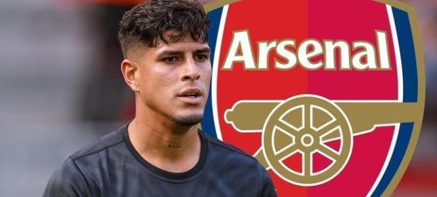 包含西亚卡姆新星精彩发挥表现惊艳，阿森纳未来可期！的词条