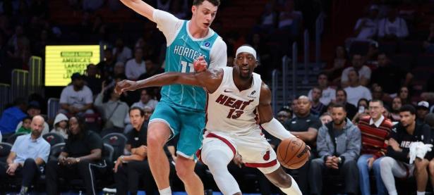  国乒女团32击败日本夺冠 