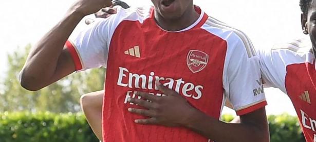 阿森纳迎国王杯关键赛，赛前豪取连胜，赛场秩序良好，年轻球员得到机会的简单介绍