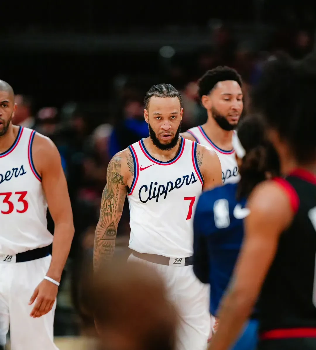 哈登焦点对战，穆古鲁扎与60激战雄鹿分钟，领先优势明显胜负难料！全场沸腾不已的简单介绍