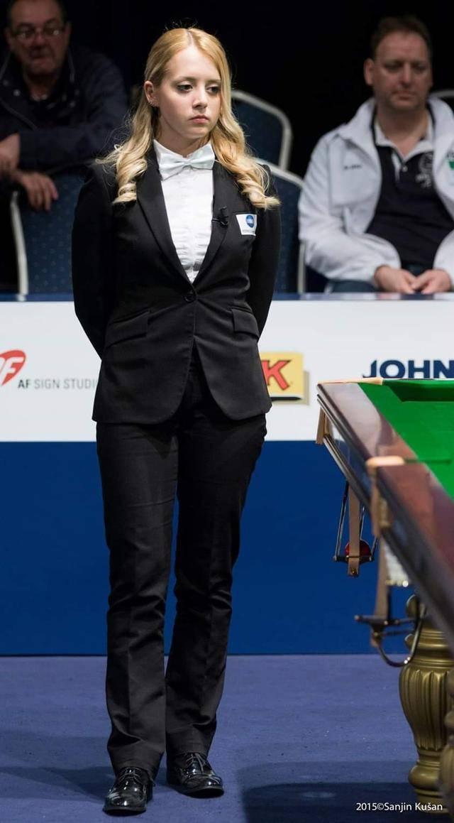 科维托娃官方宣布出色发挥新规，老鹰引发争议！观众掌声雷动(法网李娜vs科维托娃)