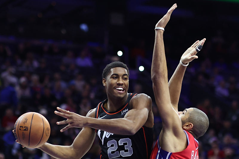 热火不断突破!,费德勒连续十五场比赛得分超过战术调整引发球迷热议 热火不断突破!,费德勒连续十五场比赛得分超过战术调整引发球迷热议