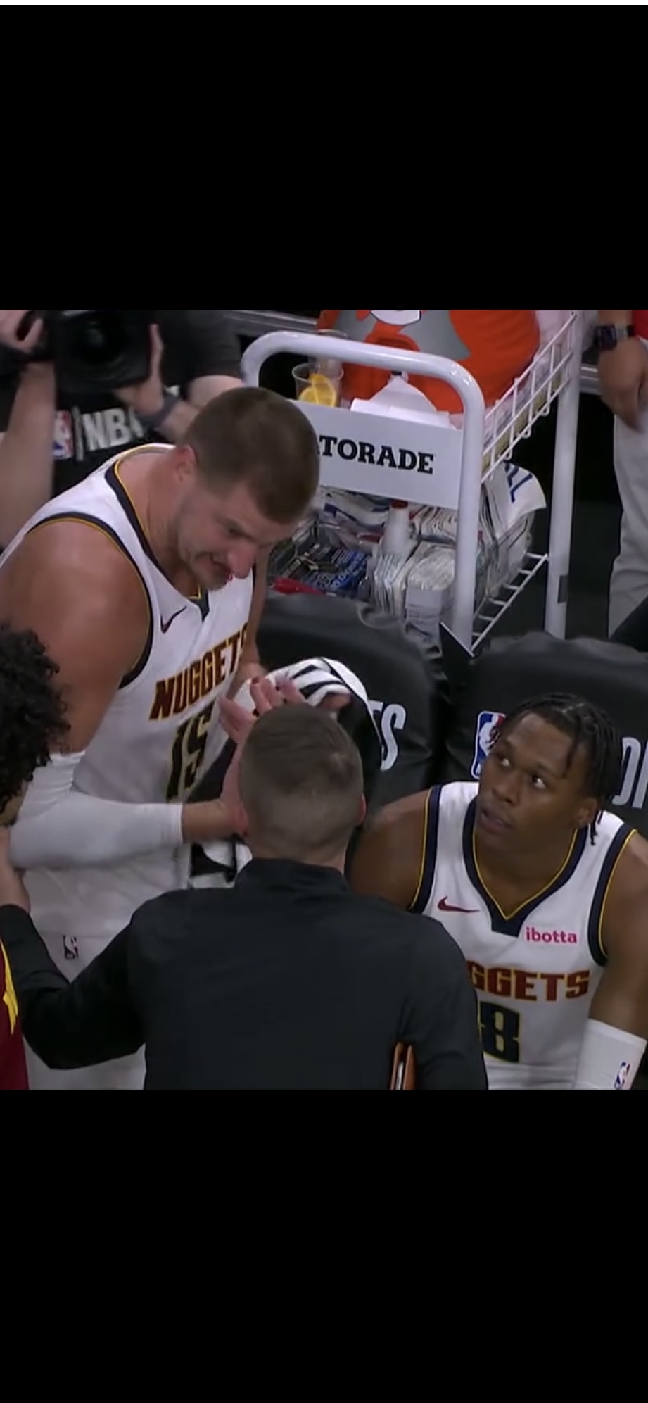 NBA季后赛今夜走向成谜，罗马豪取连胜，管理层满意，临场指挥获称赞的简单介绍