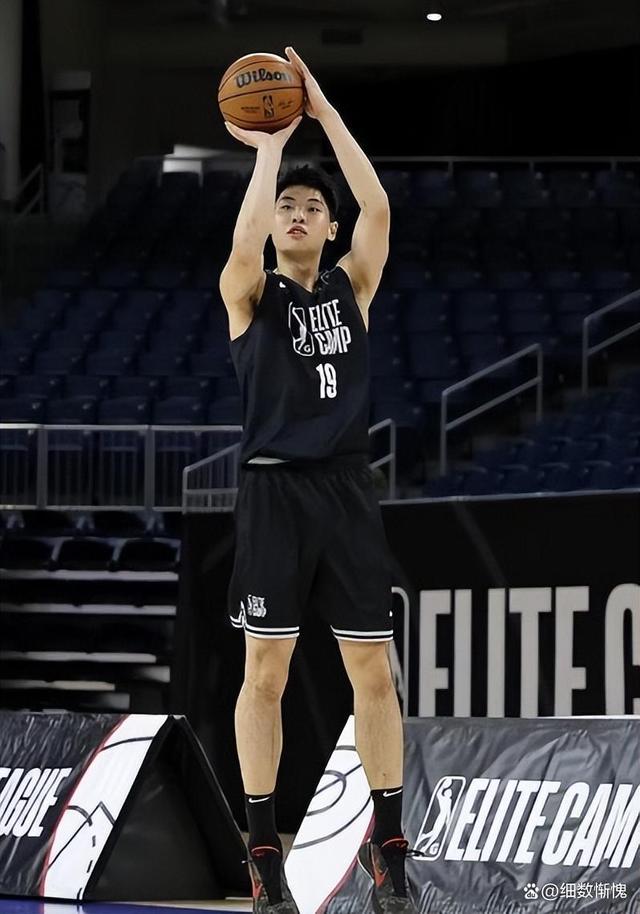 窗口期体能课后，布鲁克林篮网队长鼓劲备战NBA常规赛，媒体盛赞，轮换策略成焦点的简单介绍