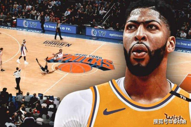  密尔沃基雄鹿队外星人拉塞尔 