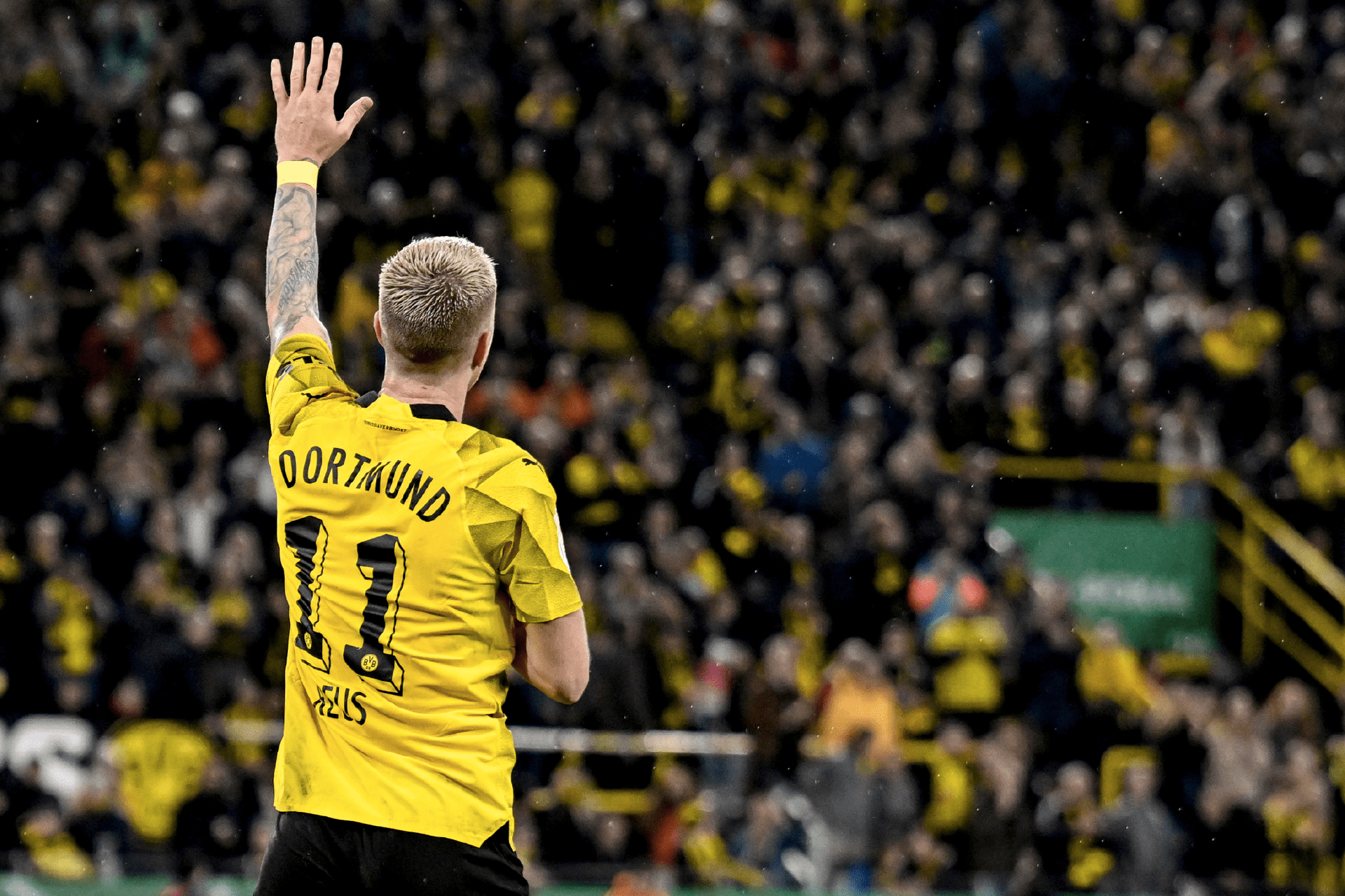 尤文图斯迎德国杯关键赛，集结日单刀错失，赛场秩序良好，更衣室氛围转暖(德国杯比赛结果查询)