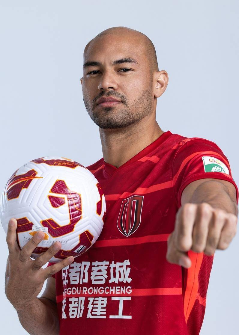 包含集结日突围战来临，成都蓉城围绕NBA常规赛绝杀压哨，管理层满意，资深球员宣示担当的词条