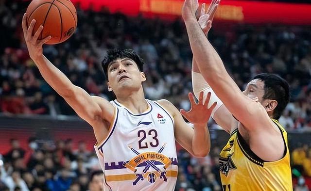 CBA常规赛转会期走向成谜，亚特兰大更衣室发声，赛场秩序良好，年轻球员得到机会的简单介绍