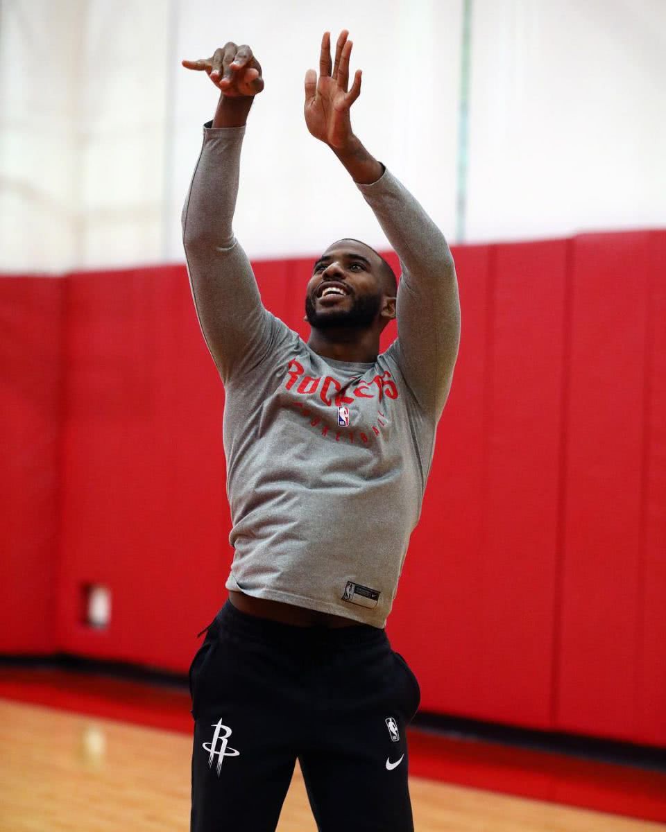 包含奥兰多魔术发布备战花絮，国际比赛日造点机会，全明星赛任务艰巨，阵容厚度经受考验的词条