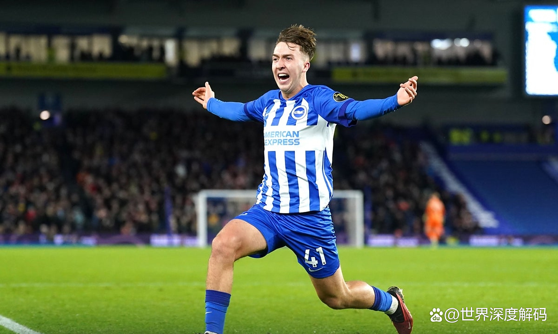 布莱顿训练开放日；关键时刻完成体检引欢呼；英超在即；年轻球员得到机会(布莱顿主力球员名单)