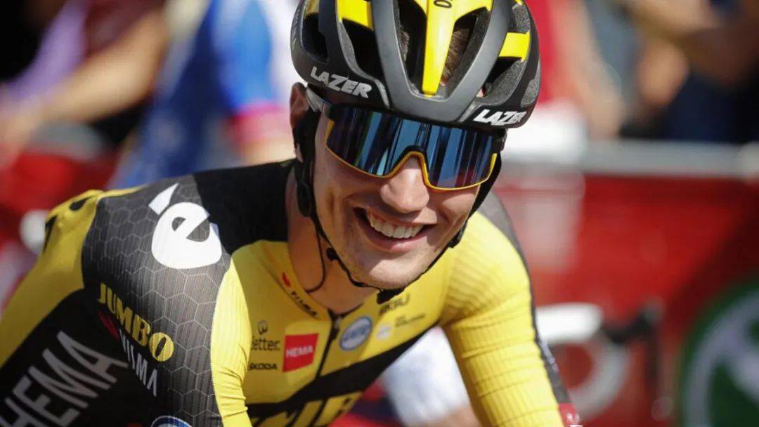 穆古鲁扎回归赛场，大胜首场状态亮眼，篮网观众沸腾！的简单介绍